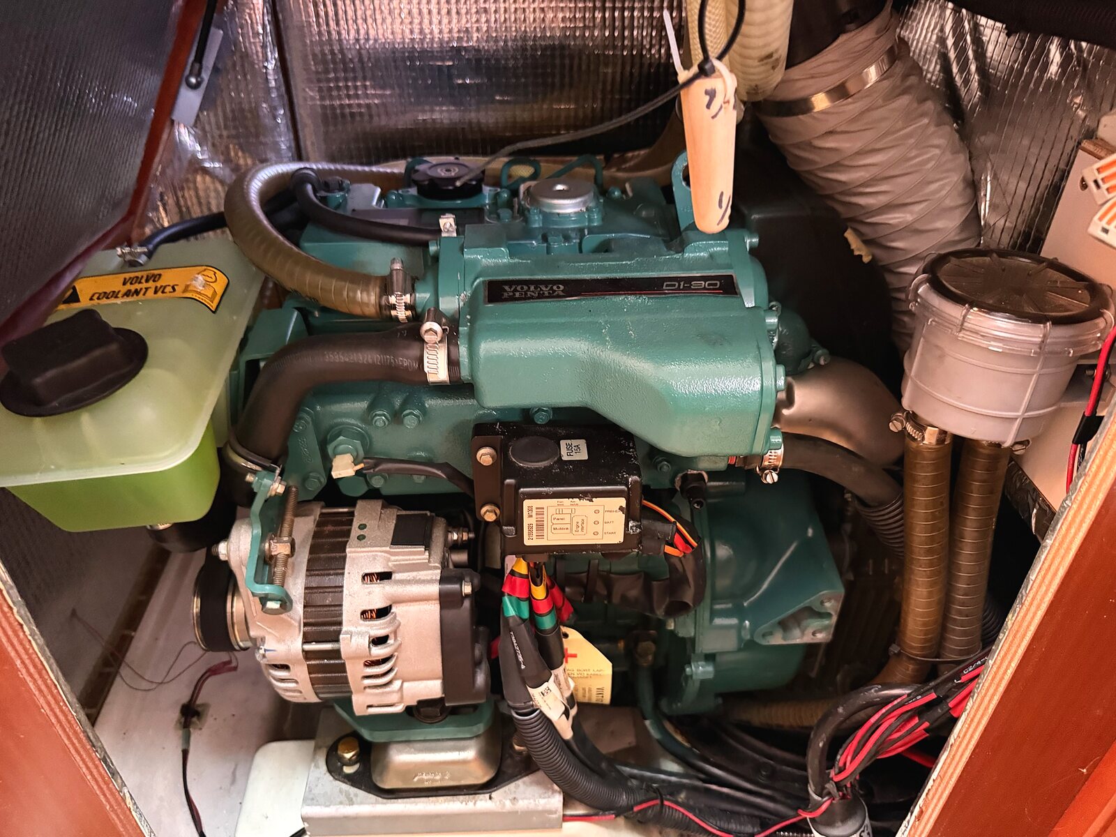2014 Hanse 385 "Effortless" for sale, Honolulu Hawaii &mdash; Volvo Penta diesel (photo 26 of 29)