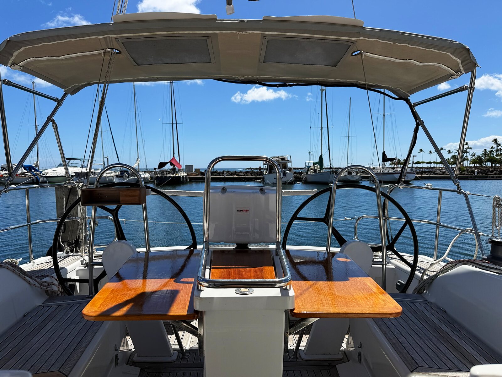 2014 Hanse 385 "Effortless" for sale, Honolulu Hawaii &mdash; Folding teak cockpit tables (photo 8 of 29)