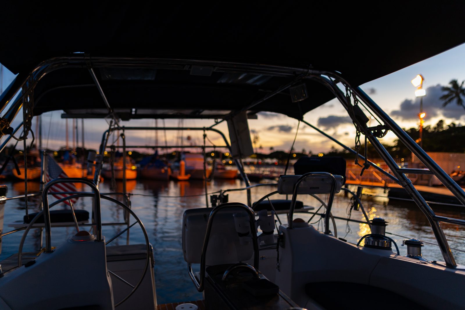 2008 Hunter 45 Deck Salon Praha bluewater sailing yacht for sale in Honolulu, Hawaii — photo 24